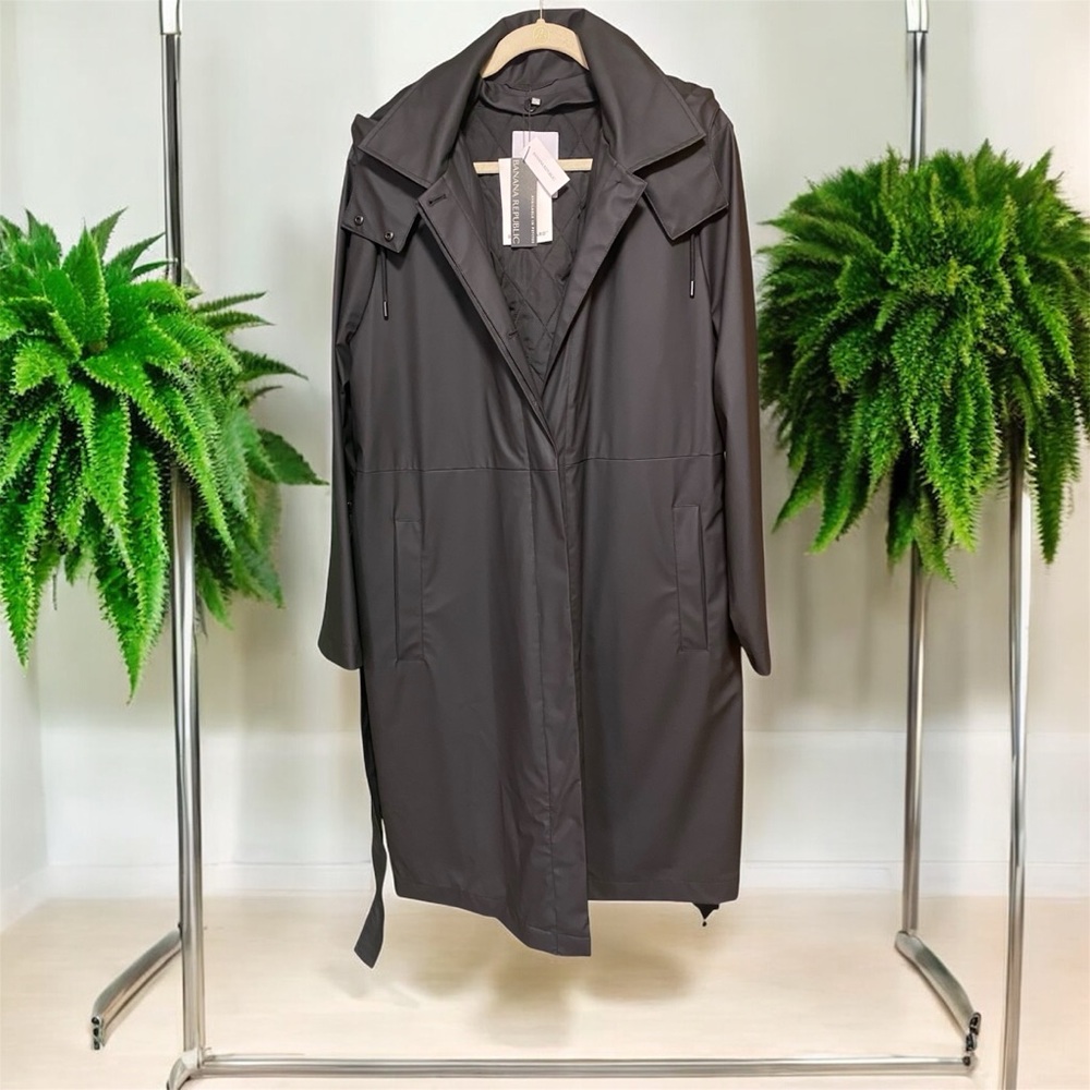 Banana Republic Black Quilted Trench Coat 
Women XL
PTP-26
L-42.5
Slv-25.5